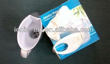 Kangen قلويّ ماء إبريق مرشح 2.0L, قلويّ ماء إبريق مرشح